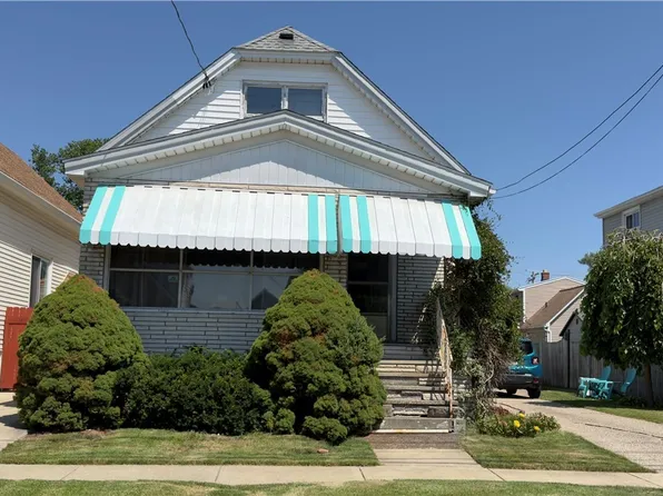 131 Willowlawn Pkwy, Cheektowaga, NY 14206