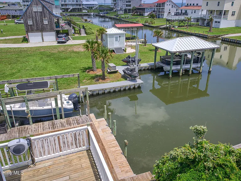 306 Marina Way — Photo 24