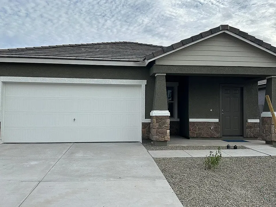 1937 E Driftwood Dr