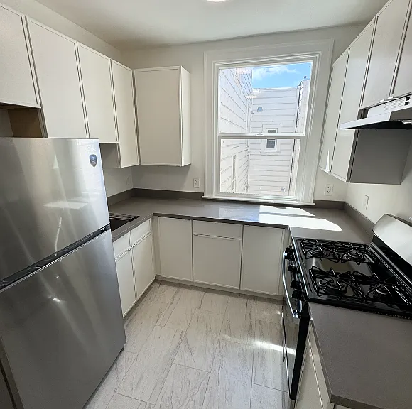 535 Broderick St #7 — Photo 6