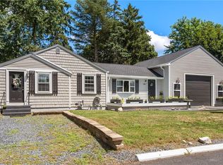 265 Hunt Ave, Warwick, RI 02886