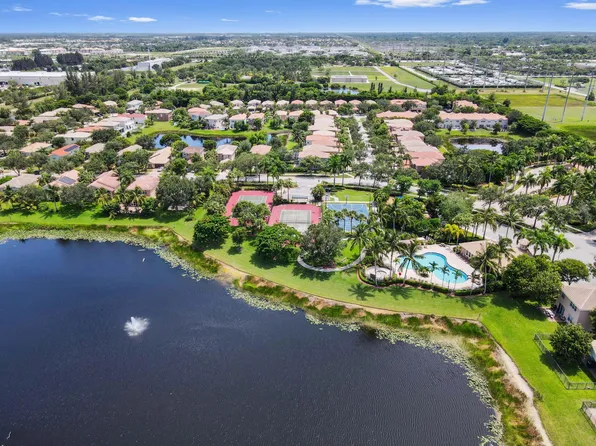 561 Peppergrass Run, Royal Palm Beach, FL 33411