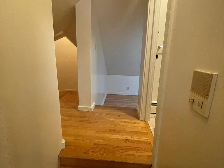 827 W Wayne St #3 — Photo 5