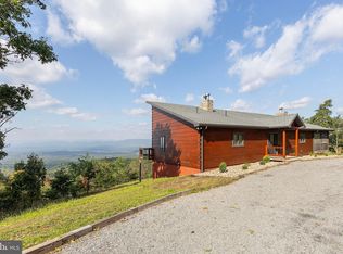 904 Bluffs Lookout Rd, Fort Ashby, WV 26719