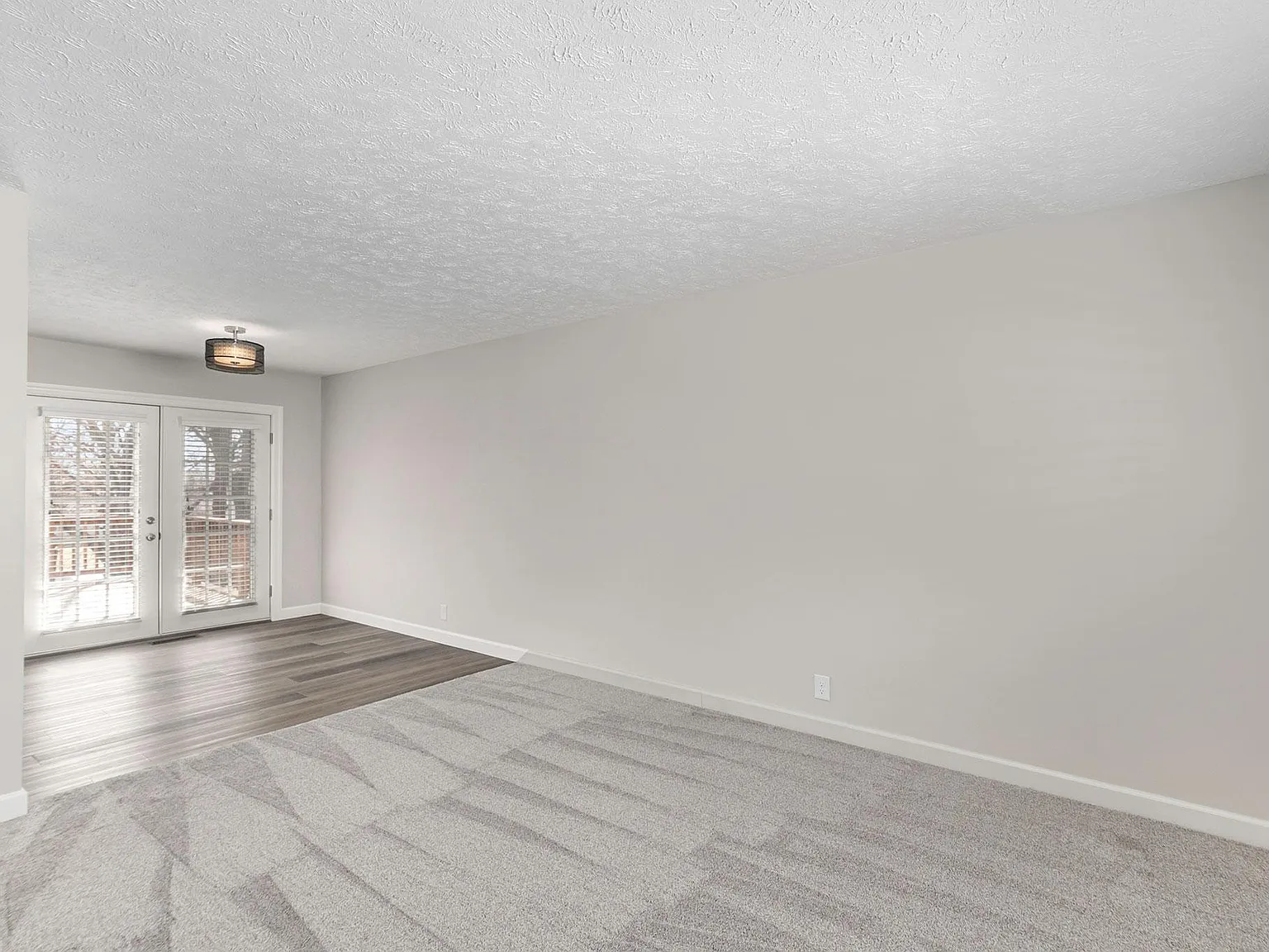 3 bed, 1.5 bath, 1300 sqft, $1,750 — Photo 3