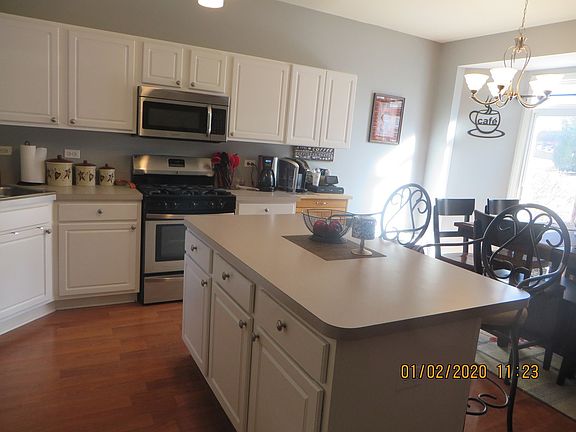 5th image of 1535 W Remington Ln