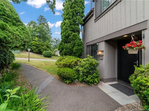 350 Heritage Village #A, Southbury, CT 06488