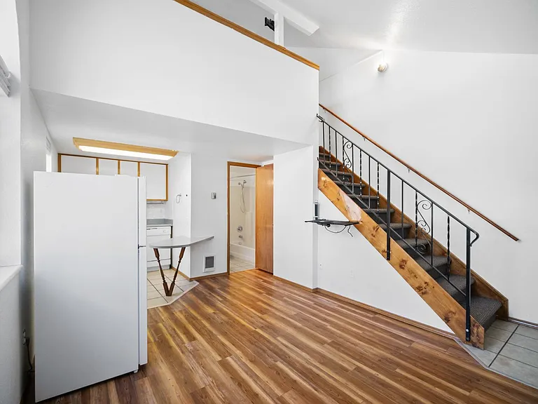 Northside Lofts Fully Updated 1 Bedroom Apartment in North Spokane — Photo 14