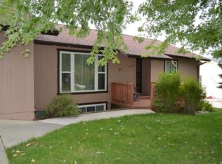 2305 Papago Dr, Sheridan, WY 82801