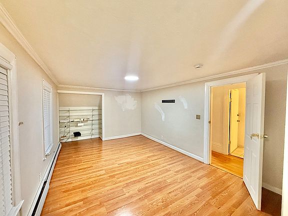 3rd image of 20 Park Rd #2