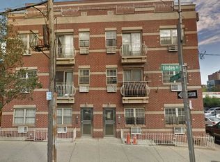 35-15 Linden Pl #1F, Flushing, NY 11354