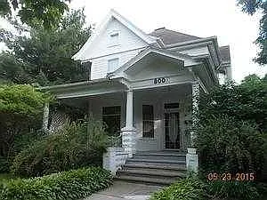 800 Main St photo 1