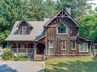 811 Kahlstrom Ave, Trinidad, CA 95570