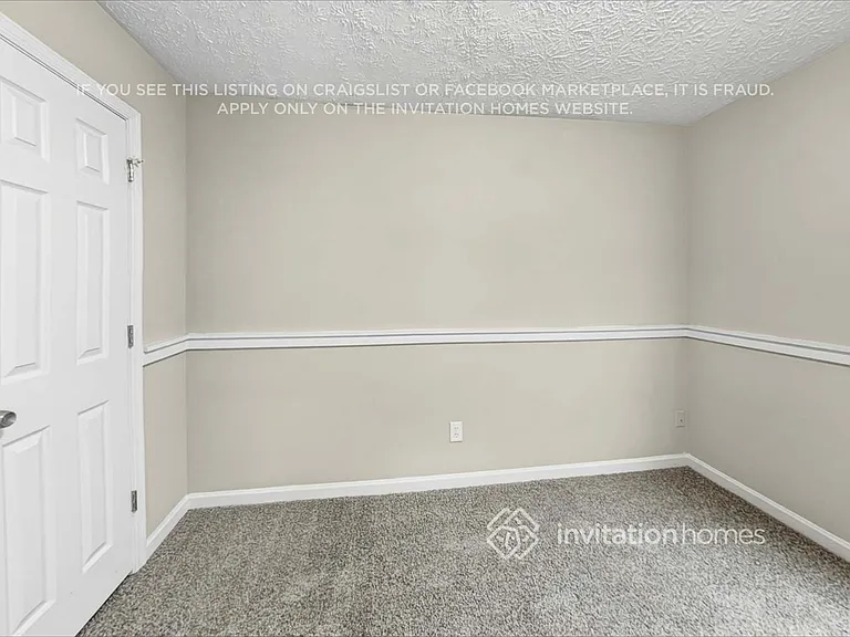 3813 Willow Tree Cir — Photo 16