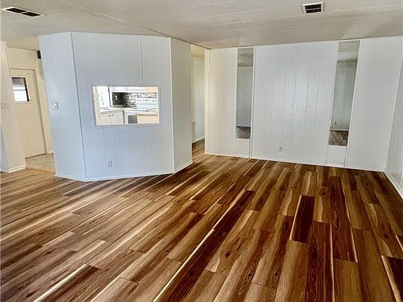 3rd image of 2692 SW Pontiac Pl