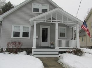 9 Pomona Rd, Worcester, MA 01602