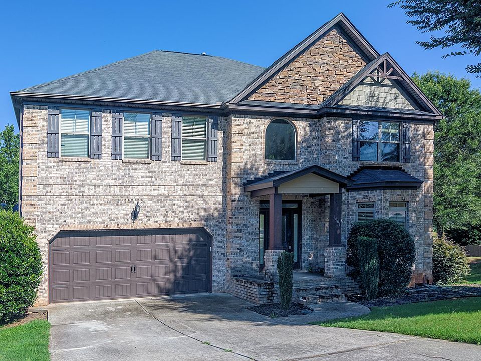 1st image of 604 Delany Ct