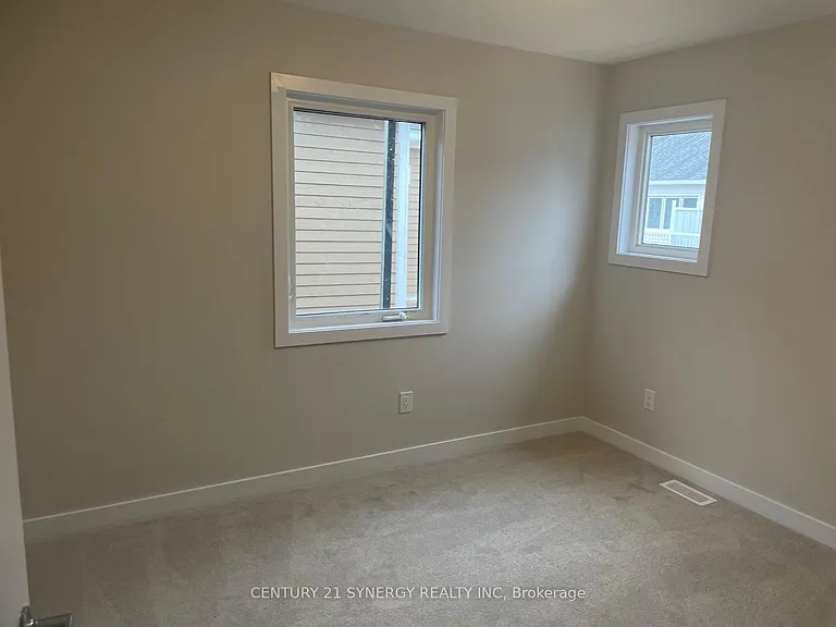 516 Oldenburg Ave S — Photo 7