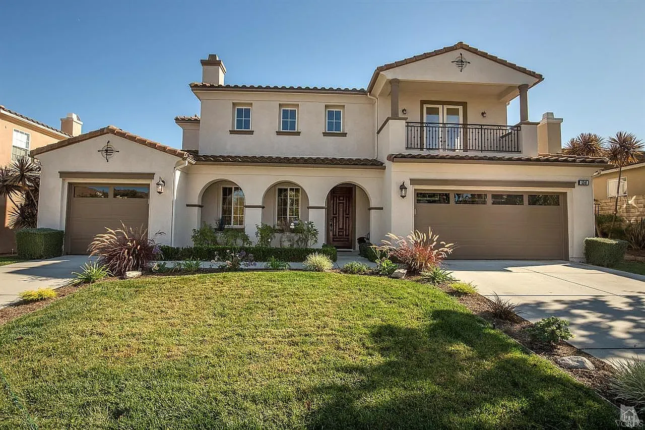 5 bed, 3961 sqft, $6,700 — Photo 1
