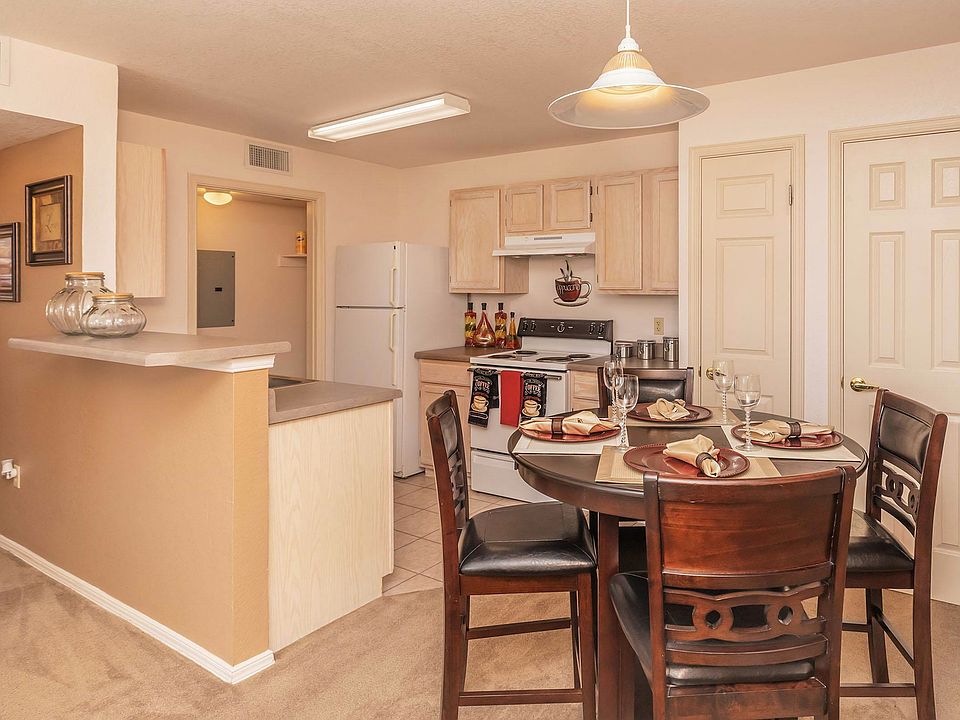 Open-Concept Kitchen and Dining