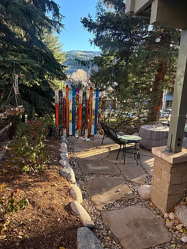 630 W Beaver Creek Blvd Photo 1