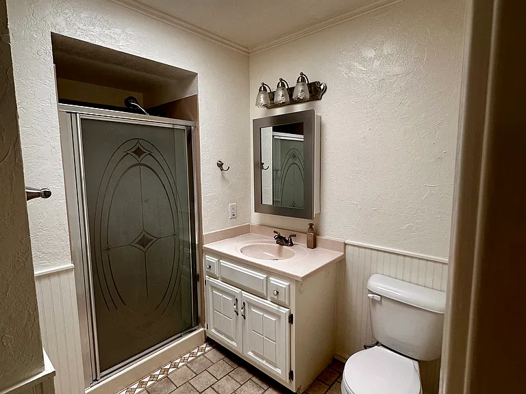 655 Lakeview Cir SE — Photo 11