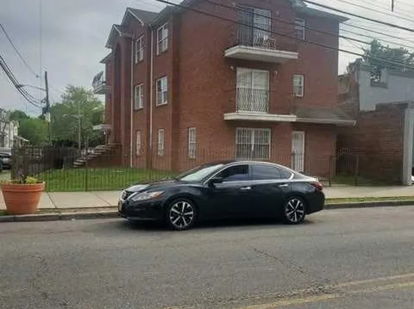 356-358 Hawthorne Ave, Newark, NJ 07112