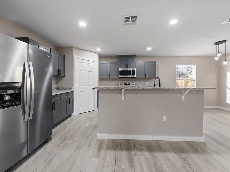 1905 Sanger Ave — Photo 5