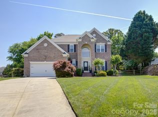 10907 McAlpine Valley Ct, Charlotte, NC 28277