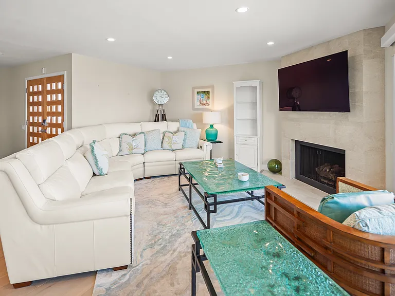 8 Antigua Ct — Photo 19