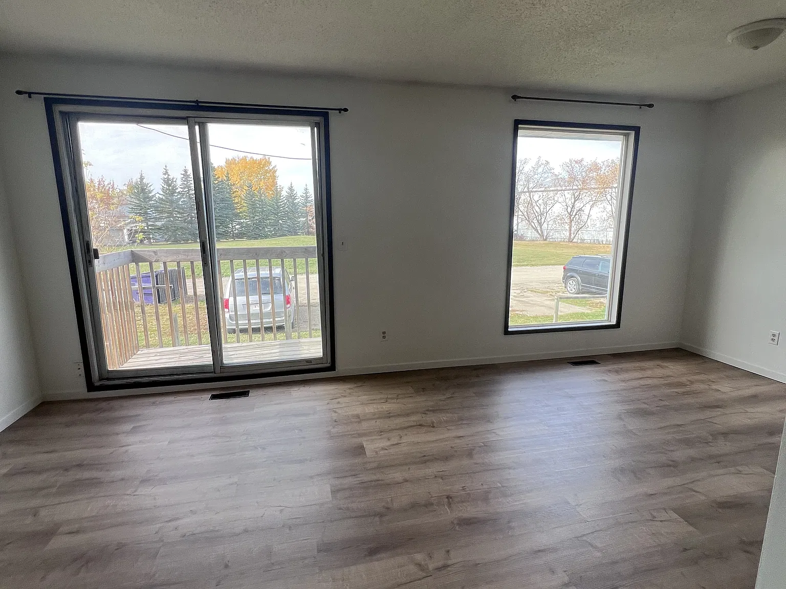 5210 61 Avenue, Olds, AB — Photo 1