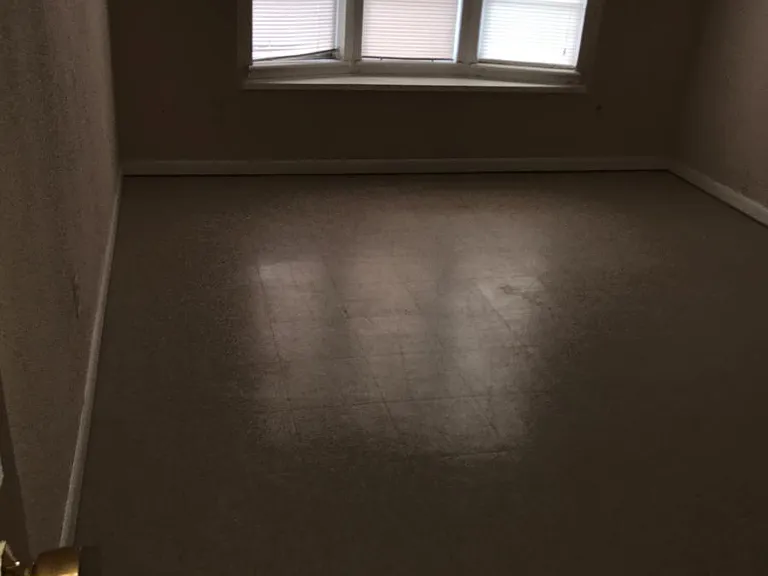 3219 Stafford Ave — Photo 3