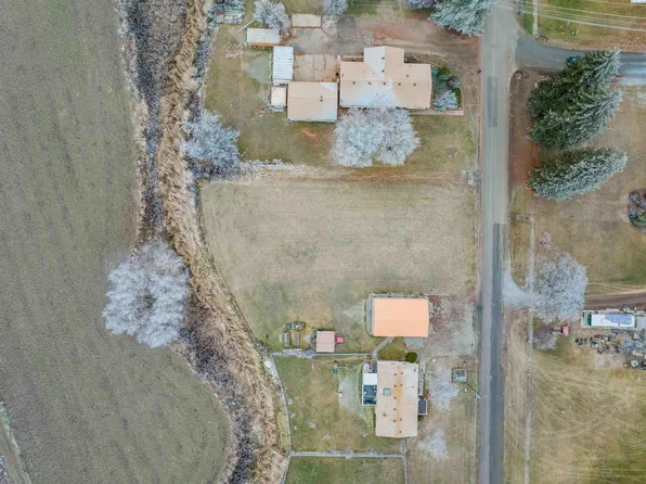 E McCoy St, Oakesdale, WA 99158
