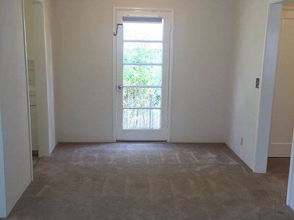 3rd image of 151 Oak Ave APT 7