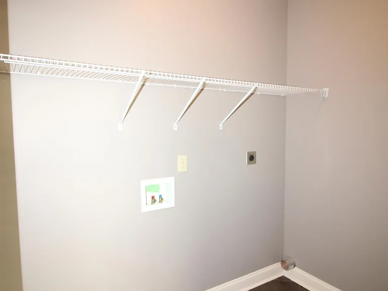 2279 Killington Dr — Photo 25