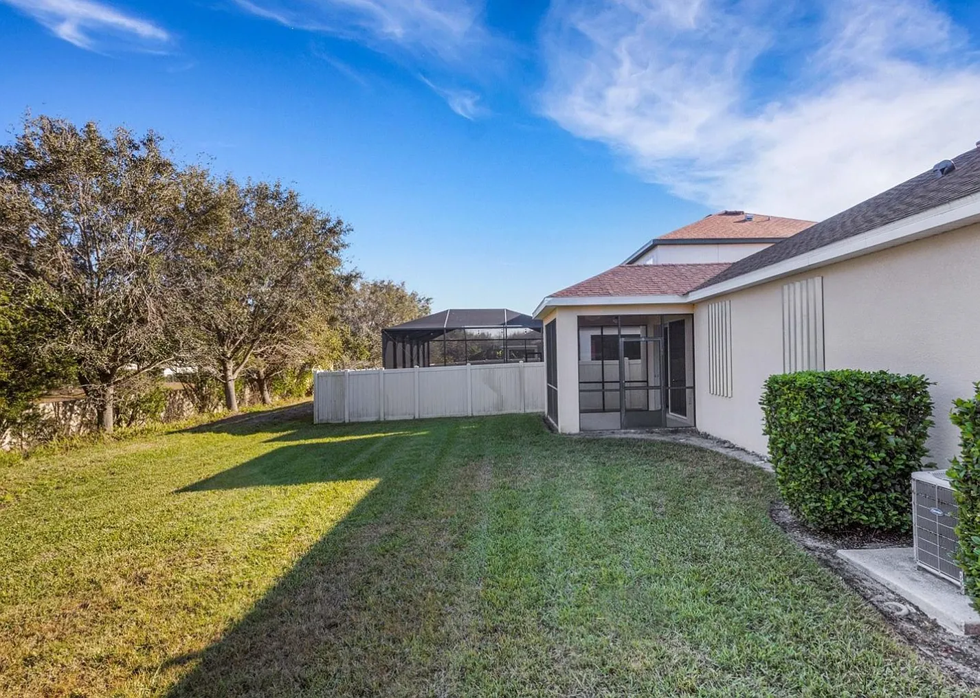 3 bed, 1709 sqft, $2,500 — Photo 4
