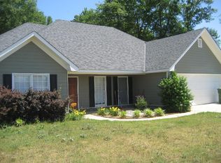 263 Owens Rd, Fort Mitchell, AL 36856