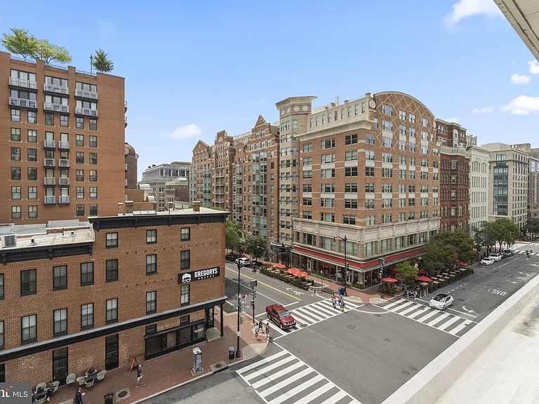 675 E St NW #500 — Photo 9