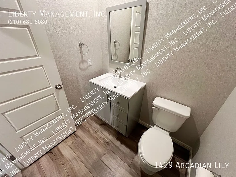 1429 Arcadian Lily — Photo 7