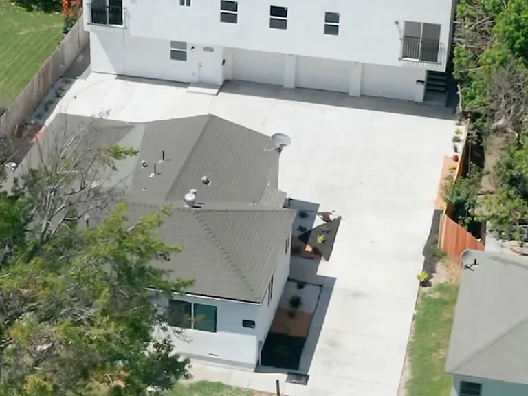 1437 E Plymouth St #A — Photo 1