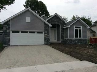 341 Cove Harbour Dr E, Holland, OH 43528