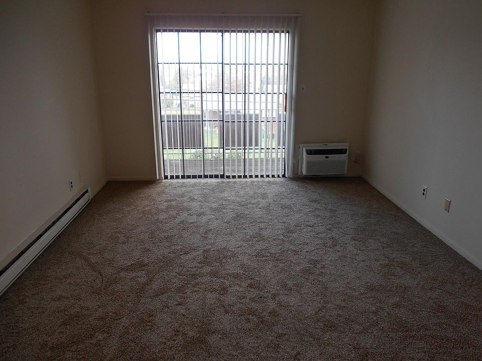 Living Room, Balcony