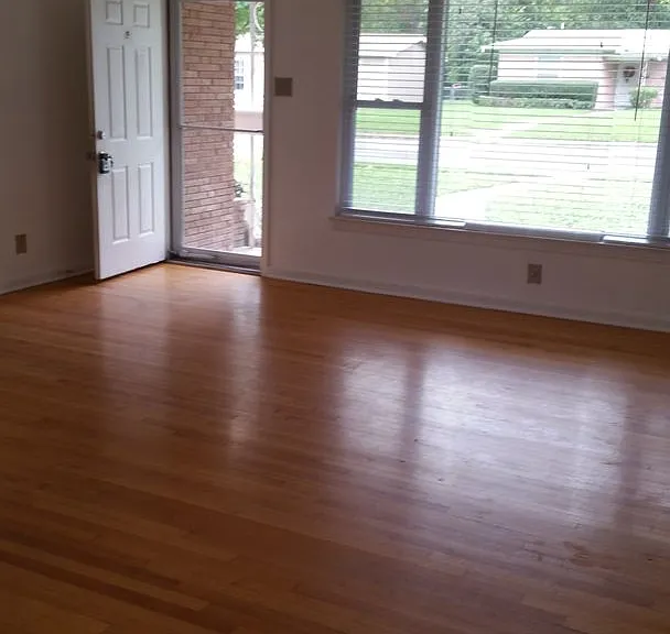 311 Waxwood Ln — Photo 3