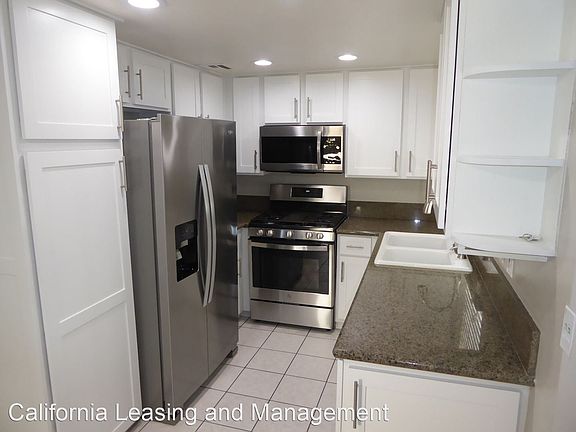 3rd image of 19816 Sandpiper Pl Unit 27