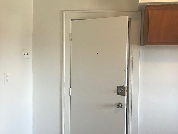 2nd image of 11814 Rexford Ave #2