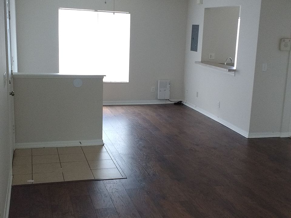 1st image of 7137 Waterside Dr