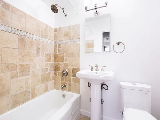 Rented by Sotheby's International Realty | media 14