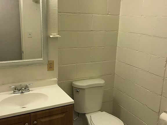3rd image of 1091 Sonora Ave #F