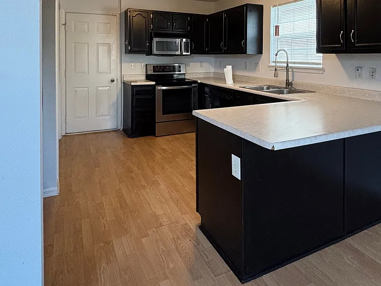 7248 Kimble Dr — Photo 14