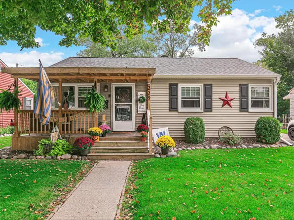 229 N Colorado St, Hobart, IN 46342
